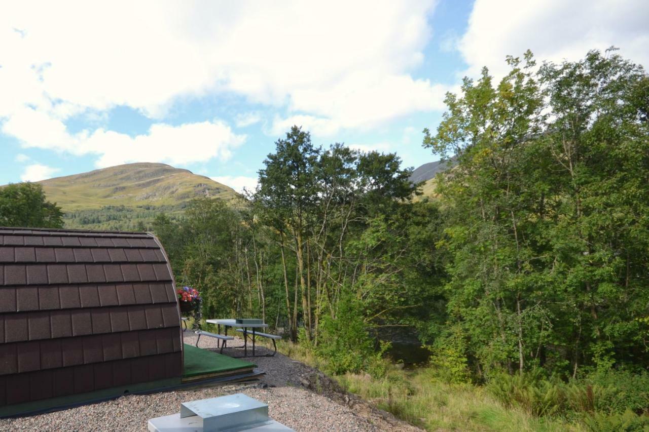 Blackwater Glamping Pods Кинлохлевън Екстериор снимка